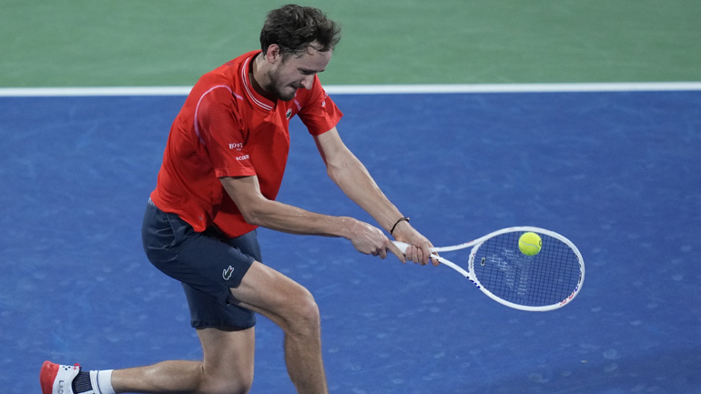 Dubai Tennis Championships: Ο Μεντβέντεφ απέκλεισε τον Τζόκοβιτς και έσπασε το αήττητο σερί του Σέρβου!