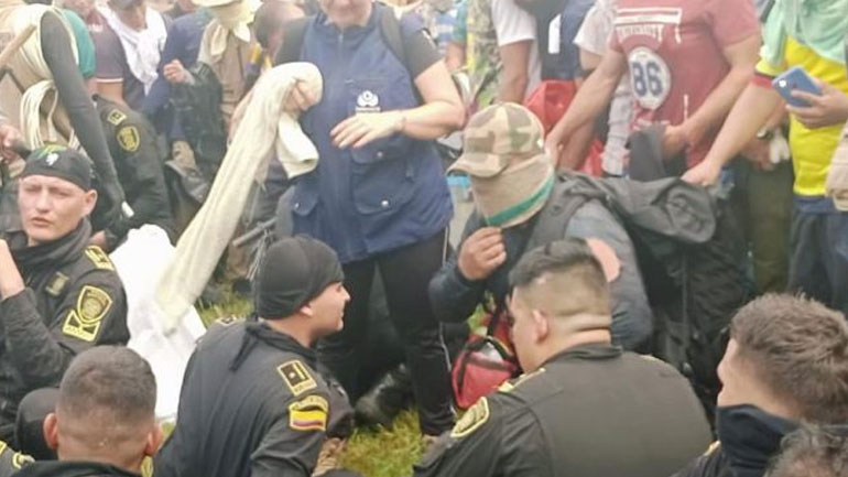 Απελευθερώθηκαν οι 88 όμηροι που κρατούνταν από διαδηλωτές στην Κολομβία