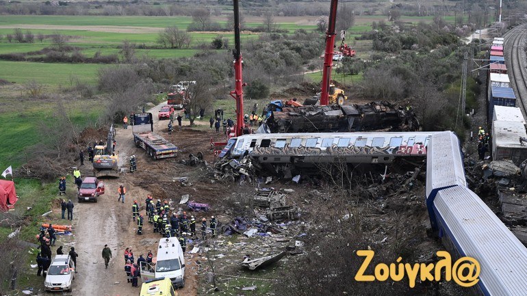 Παραμένουν μη ταυτοποιημένοι οι δύο από τους 57 νεκρούς της τραγωδίας στα Τέμπη