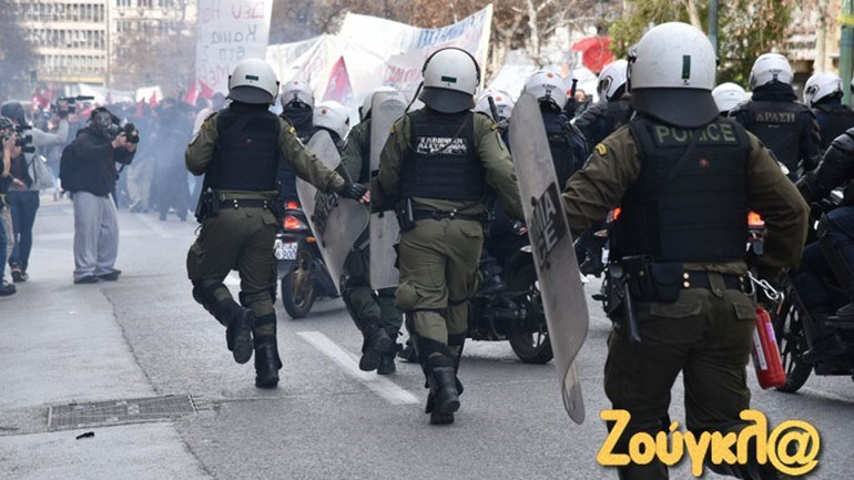 ΣΥΡΙΖΑ για τα δακρυγόνα στο Σύνταγμα: «Τόση ήταν η ειλικρίνεια της συγγνώμης του κ. Μητσοτάκη»