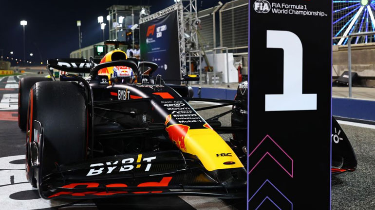 Κυρίαρχος ο Verstappen στο πρώτο Grand Prix της χρονιάς – Εγκατάλειψη για Leclerc