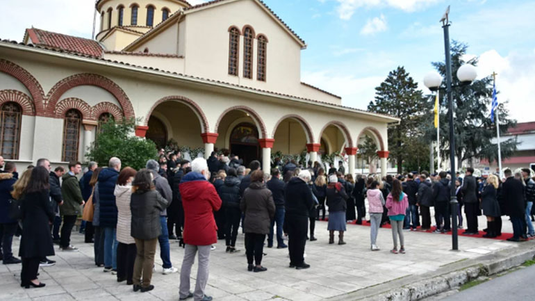 Τέμπη: Στα 3.500 ευρώ η δημόσια δαπάνη για την κηδεία των θυμάτων