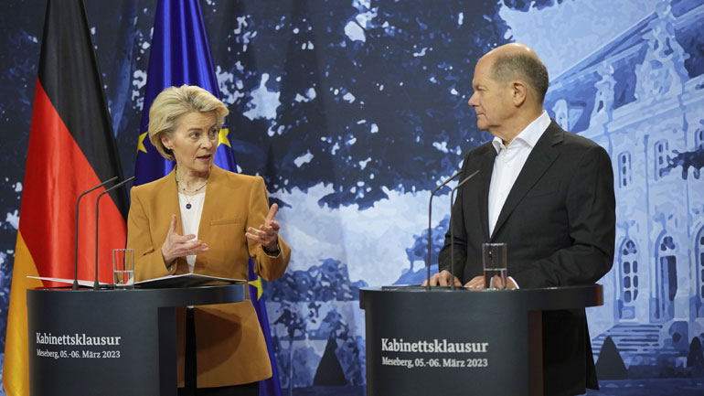 Φον ντερ Λάιεν: Μέχρι τώρα δεν υπάρχουν «αποδείξεις» ότι η Κίνα θα προμηθεύσει με όπλα τη Ρωσία