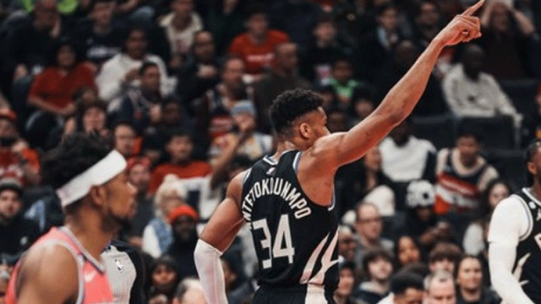 Αντετοκούνμπο: «Συνεχίζουμε να κάνουμε τη δουλειά μας, παίζοντας σκληρά, παίζοντας μαζί»