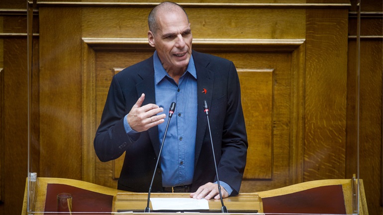 Βαρουφάκης: «Ο κόσμος έχει σιχαθεί με τη συγκάλυψη συμφερόντων για το έγκλημα στα Τέμπη και το κυνήγι εξιλαστήριων θυμάτων»