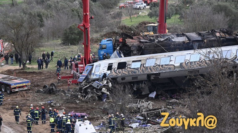 Στουρνάρας στους FT για τα Τέμπη: Απελπιστικά αναγκαίες οι επενδύσεις στις ταλαιπωρημένες υποδομές