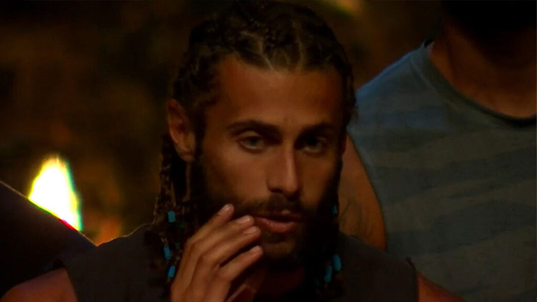 Βασάλος για Μαρτίκα: «Αδικείται, θα έπρεπε να φύγει από το παιχνίδι και να γράφει σενάρια για ταινίες» Βασάλος για Μαρτίκα: «Αδικείται, θα έπρεπε να φύγει από το παιχνίδι και να γράφει σενάρια για ταινίες»