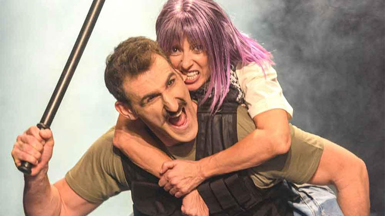 «Κίνηση ΜΑΤ» με τη Ματθίλδη Μαγγίρα και τον Γιώργο Κοψιδά στο Θέατρο Αθηνών