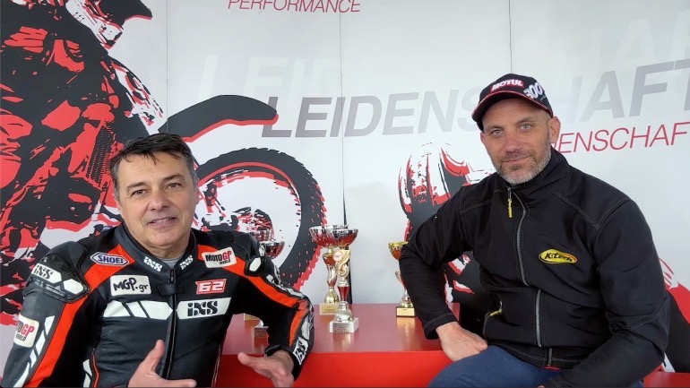 Στα “PITS” με τον Δημήτρη Διατσίδη: Γιώργος Παρασκευάς Στα “PITS” με τον Δημήτρη Διατσίδη: Γιώργος Παρασκευάς