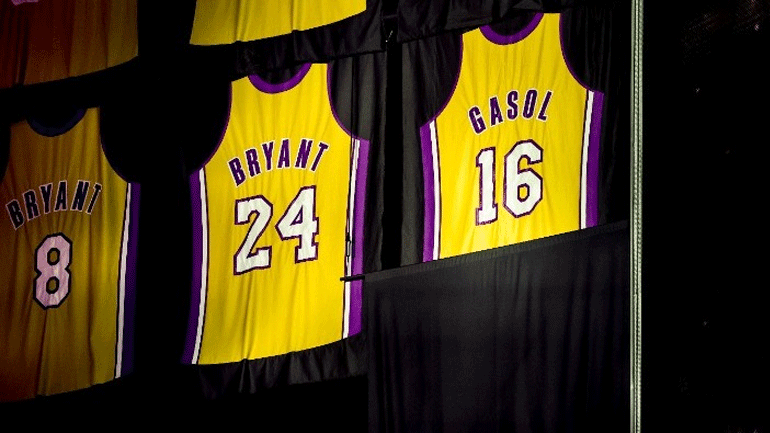 Οι Λέικερς απέσυραν τη φανέλα του Πάου Γκασόλ, δίπλα στον Κόμπι Μπράιαντ