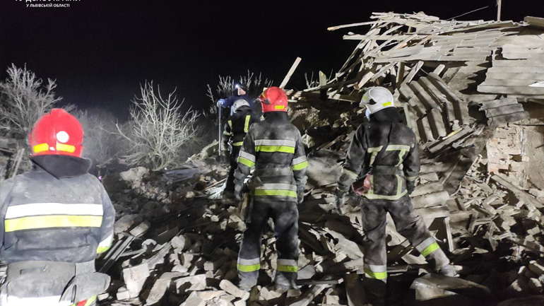 Τέσσερις νεκροί στο Λβιβ από το κύμα πυραυλικών πληγμάτων της Ρωσίας