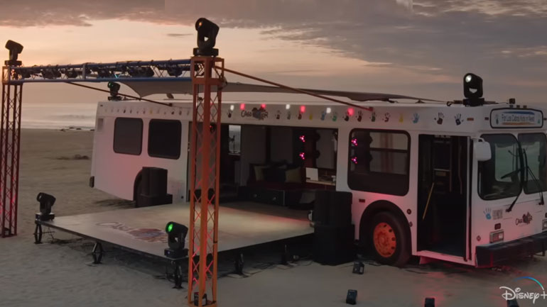 Ποιος ήρωας της Marvel θα παρουσιάζει εκπομπή ανακατασκευής παλαιών λεωφορείων για καλό σκοπό;