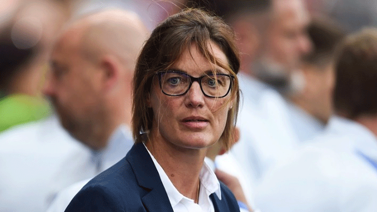 Γαλλία: Η ομοσπονδία απέλυσε την προπονήτρια της εθνικής γυναικών Κορίν Ντιακρέ