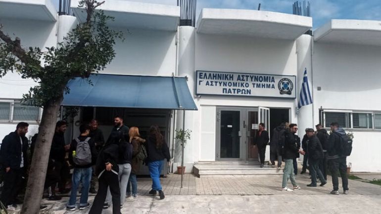 Πάτρα: Ελεύθερος αφέθηκε ο πρόεδρος του 15μελούς του 4ου Γυμνασίου