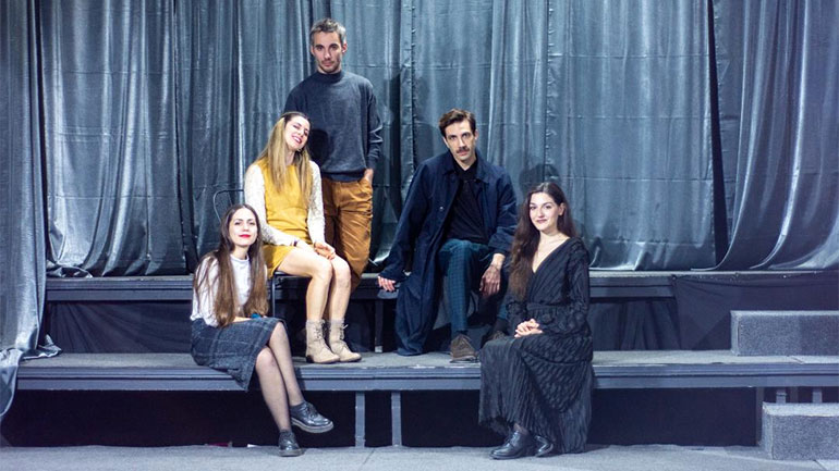 «Νύχτες» από τους Apparatus στο Studio Μαυρομιχάλη