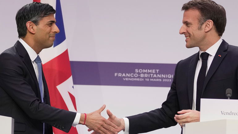Μακρόν και Σούνακ σφραγίζουν μια νέα αρχή στις γαλλοβρετανικές σχέσεις