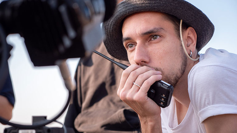 Ο Ουκρανός σκηνοθέτης Ρόμαν Λιουμπίι μιλάει για την ταινία του «Μεταλλικές πεταλούδες»