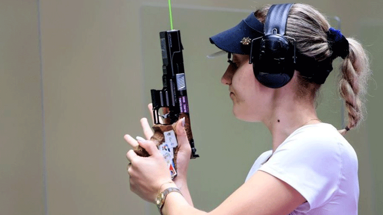 Σκοποβολή: Στον τελικό του αεροβόλου πιστολιού Κορακάκη και Μόσχη