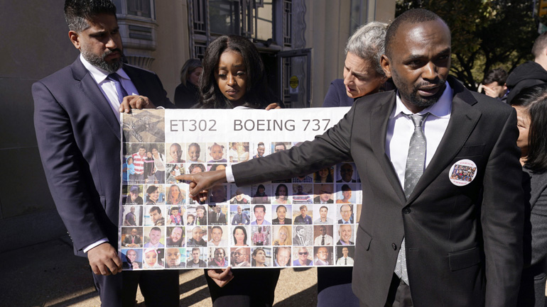 Οικογένειες θυμάτων της πτήσης 302 της Ethiopian Airlines καταγγέλλουν την «απόλυτη ατιμωρησία» της Boeing