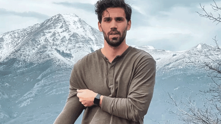 Γιώργος Λέντζας: Συνεργάτης του σώθηκε την τελευταία στιγμή από τα Τέμπη – Η γνωριμία με τις δίδυμες