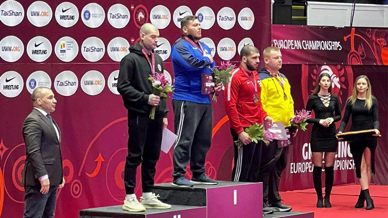 Πάλη υποταγής: Πρωταθλητής Ευρώπης ο Γιάννης Καργιωτάκης