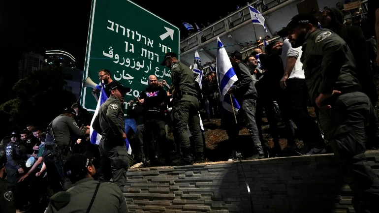 Ισραήλ: Για 10η εβδομάδα χιλιάδες Ισραηλινοί στους δρόμους κατά της αμφιλεγόμενης δικαστικής μεταρρύθμισης