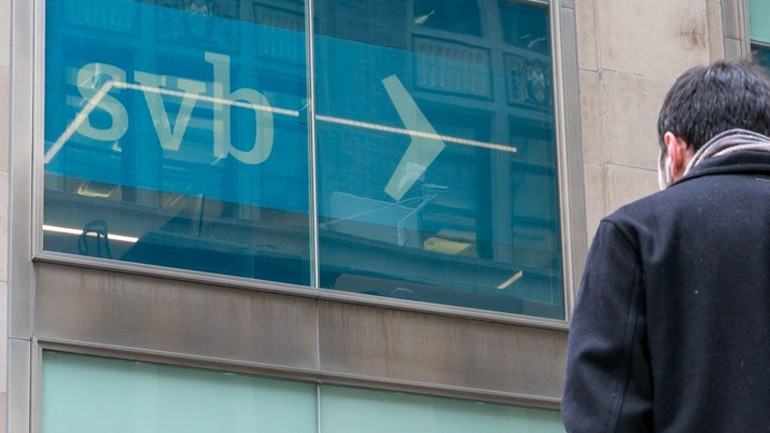 Η HSBC εξαγόρασε τον βρετανικό βραχίονα της Silicon Valley Bank έναντι… 1 στερλίνας