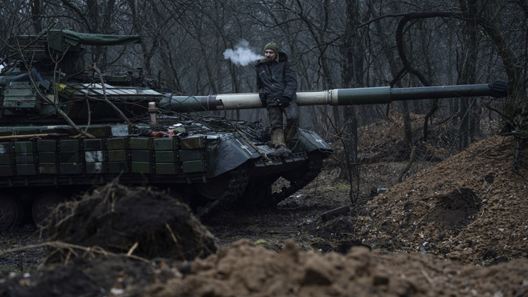 Πόλεμος στην Ουκρανία: Σφοδρές μάχες για το κέντρο της Μπαχμούτ – «Η κατάσταση είναι δύσκολη» εκτιμά επικεφαλής του ουκρανικού στρατού