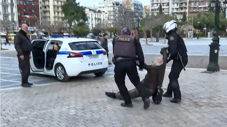 Θεσσαλονίκη: 14 συλλήψεις σε διαμαρτυρία για την κοπή δέντρων – Μεταξύ αυτών και του Μ. Τρεμόπουλου