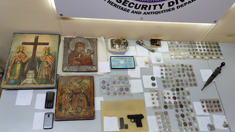 Σύλληψη δύο Ελλήνων  για κατοχή, αποδοχή και διάθεση προς πώληση αρχαίων κινητών μνημείων