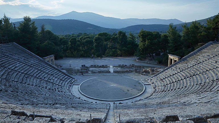 Αρχαίο Θέατρο Επιδαύρου: Όλες οι παραστάσεις που θα δούμε το φετινό καλοκαίρι