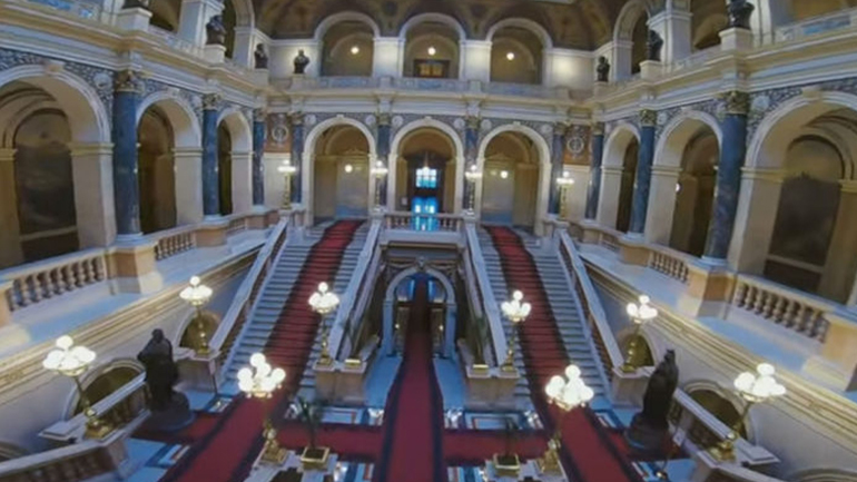 Το Μουσείο της Πράγας με fpv – Καλύτερα από το να το… επισκεφτείτε