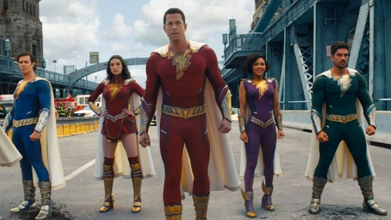 «Shazam! Η οργή των θεών»: Η ταινία του Ντέιβιντ Φ. Σάντμπεργκ και η επιστροφή του έφηβου υπερήρωα Μπίλι Μπάτσον