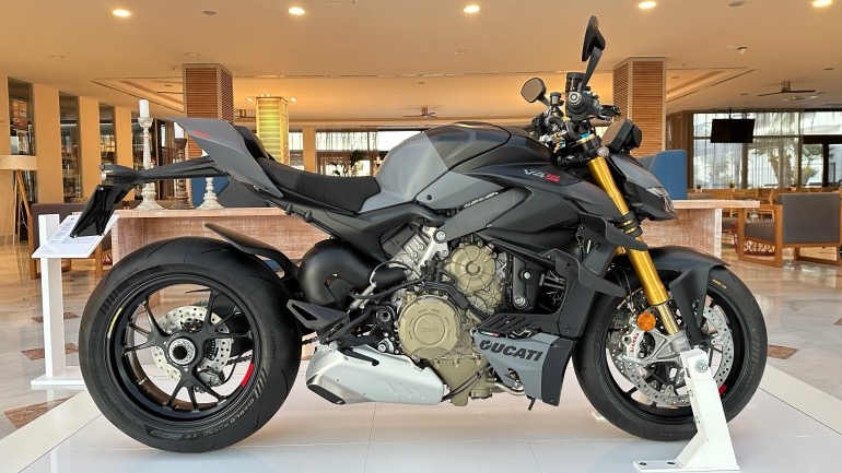 Στην Αλμερία παρουσιάζεται η Ducati Streetfighter V4