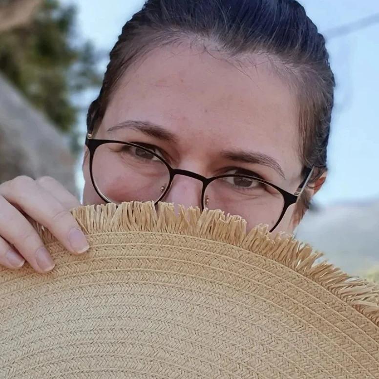 Η «Μαρία Τσάλλα», που το πραγματικό της όνομα είναι «Ιρίνα Αλεξάντροβνα Σμίρεβα»