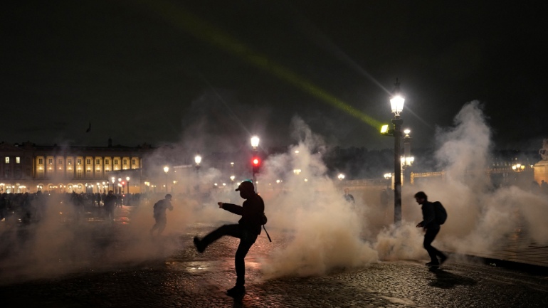 Γαλλία: Συγκρούσεις αστυνομικών-διαδηλωτών στην Πλας ντε λα Κονκόρντ