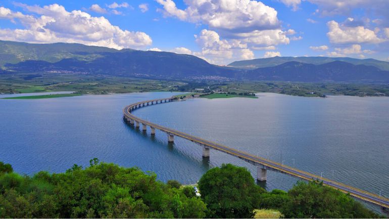 Κοζάνη: Απαγόρευση κυκλοφορίας για όλα τα οχήματα στη γέφυρα Σερβίων