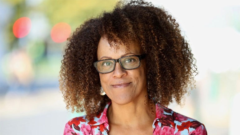 Στέγη Ιδρύματος Ωνάση: Φιλοξενεί την Μπερναρντίν Εβαρίστο, την πρώτη μαύρη συγγραφέα που κέρδισε βραβείο Booker