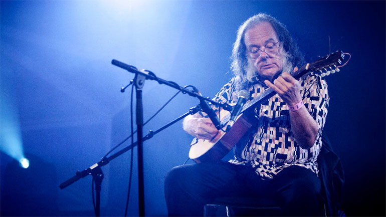 Έφυγε από τη ζωή ο Ντέβιντ Λίντλεϊ – Ρόκερ, «μουσικός των μουσικών» και βιρτουόζος στο μπουζούκι