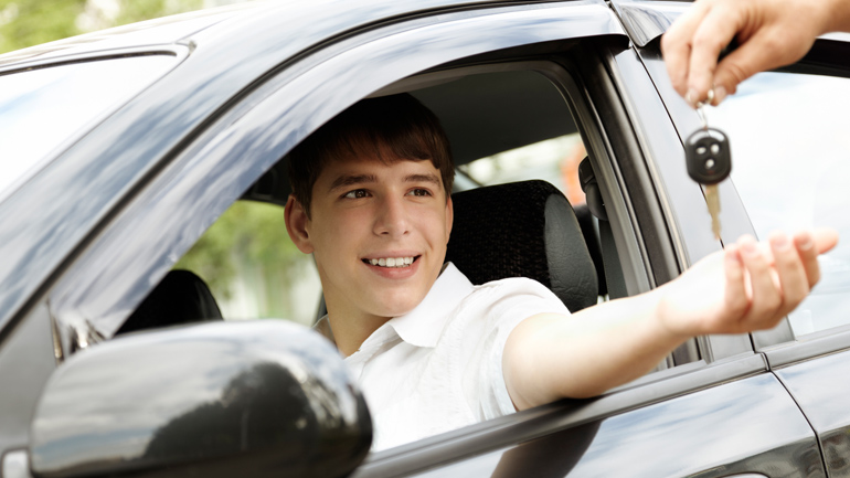 Ποιοι πληρώνουν ακριβά την ασφάλεια του αυτοκινήτου;