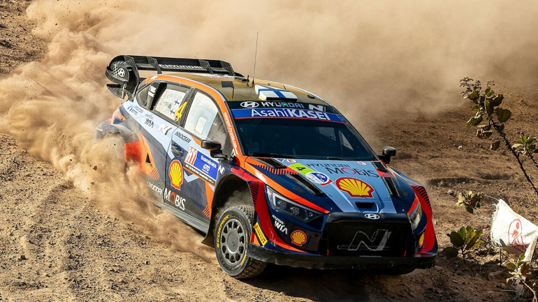 Rally Mexico: Προηγείται ο E.Lappi–Σε απόσταση αναπνοής ο S.Ogier