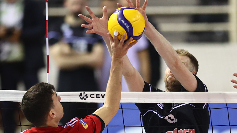 Βόλεϊ: Νικητής στο ντέρμπι ο ΠΑΟΚ, 3-0 σετ τον Ολυμπιακό