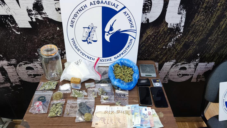 Συνελήφθησαν δύο άνδρες για κατοχή και διακίνηση ναρκωτικών ουσιών στην Αττική