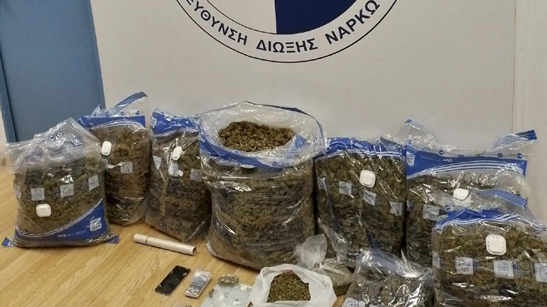 Χειροπέδες σε 36χρονο στο Κερατσίνι για διακίνηση ναρκωτικών