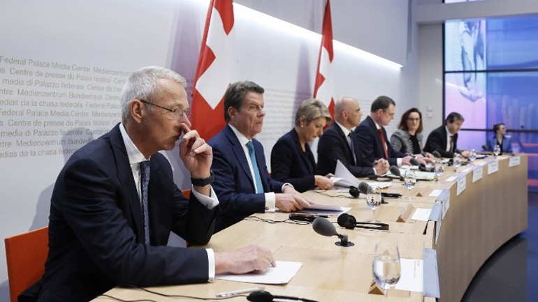 Ουάσινγκτον και Λονδίνο χαιρετίζουν την εξαγορά της Credit Suisse από την UBS