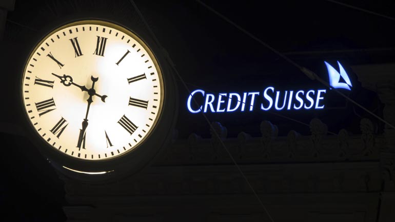 Τελευταία ημέρα για να εξαγοράσει η UBS την Credit Suisse και να αποφευχθεί μια κατάρρευση