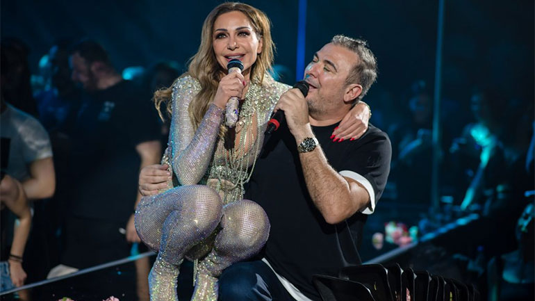 Αντώνης Ρέμος: Αποθέωση με Χρήστο Μάστορα και Δέσποινα Βανδή στη σκηνή του «Έναστρον»