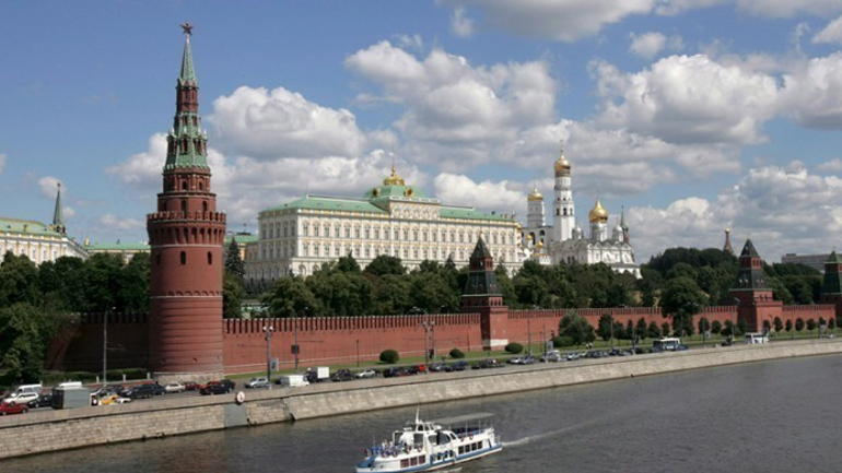 Η Ρωσία αψηφά το ένταλμα σύλληψης κατά του πρόεδρου Πούτιν και κινείται κατά του Διεθνούς Ποινικού Δικαστηρίου