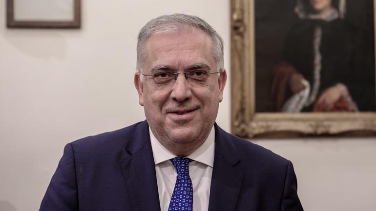 Σύσκεψη υπό τον Τ. Θεοδωρικάκο για την ενίσχυση της ασφάλειας σε όλη τη χώρα – Ποια μέτρα αποφασίστηκαν