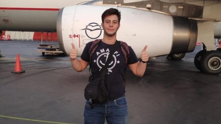 Αχτίδα ελπίδας για τον 20χρονο που δίνει μάχη για τη ζωή του μετά το δυστύχημα στα Τέμπη